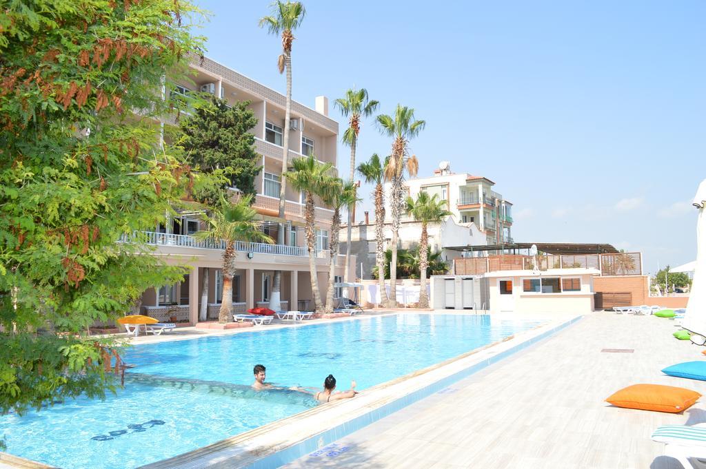 Lades Hotel Сіліфке Екстер'єр фото